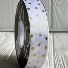 Лента атласная в золотое сердечко, 2,5 см, белая, рулон 30 м