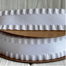 Лента-рюша, 2,5 см, белая, рулон 23 м Лента-рюша, 2,5 см, белая, рулон 23 м