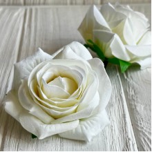 Бутон бархатной розы, 7 см, айвори, упаковка 10 шт.