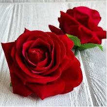 Бутон бархатной розы, 7 см, красный, упаковка 10 шт.