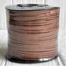 Кожаный шнур, 0,26х1,4 см, кофейный, рулон 90 м 