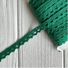 Кружево вязаное (D03401), изумрудно-зеленое, 11 мм, рулон 45 м
