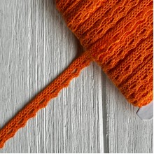Кружево вязаное (D03401), оранжевое, 11 мм, рулон 45 м