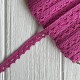 Кружево вязаное (D03401), розово-малиновое, 11 мм, рулон 45 м