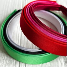 Обруч пластиковий в атласі (широкий), 2,5 см, кольоровий мікс, упаковка 12 шт. Обруч пластиковий в атласі (широкий), 2,5 см, кольоровий мікс, упаковка 12 шт.