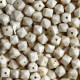 Намистина гранована кубовидна, 10 мм, молочна, упаковка 500 г