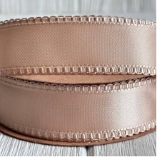 Атлас двусторонний с кантом, 2,5 см, бежевый, рулон 18,5 м