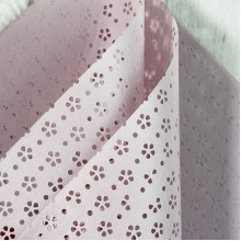 Пленка с перфорацией цветочек, 58х58 см, светло-сиреневая, упаковка 10 шт.