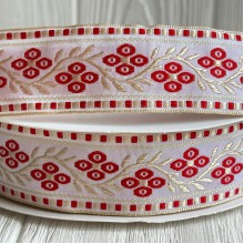 Лента с вышивкой (D19834), 3 см, бело-красная, рулон 23 м