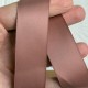 Двостороння атласна стрічка New (преміум), 2,5 см, пекан, рулон 23 м
