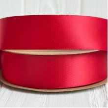 Двусторонняя атласная лента New (премиум), 2,5 см, красная, рулон 23 м