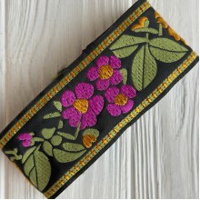 Тесьма вышиванка, 5 см, сиренево-золотые цветы на черном, рулон 7 м