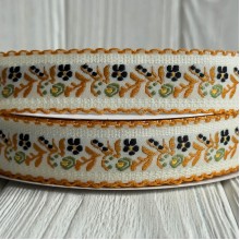 Стрічка з вишивкою (D21918), 2,5 см, гірчично-оливкова, рулон 23 м