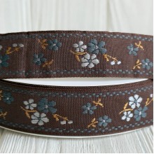 Лента с вышивкой (D21923), 2,5 см, коричневая, рулон 23 м