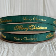 Репс 1 см, Merry Christmas (золотая надпись), темно-зеленый, рулон 18 м Репс 1 см, Merry Christmas (золотая надпись), темно-зеленый, рулон 18 м