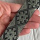 Тесьма вышиванка (узор из ромбов), 2,5 см, серый с черным, рулон 7 м Тесьма вышиванка (узор из ромбов), 2,5 см, серый с черным, рулон 7 м