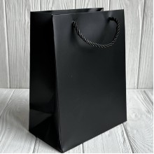 Подарочный пакет "М", 23х18х10 см, черный, упаковка 12 шт.