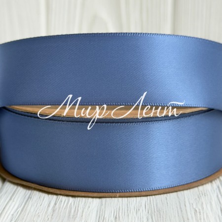 Двостороння атласна стрічка New (преміум), 2,5 см, димчасто-блакитна, рулон 23 м