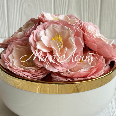 Бутон японской камелии, 5,5х6 см, ванильно-розовый, упаковка 20 шт.