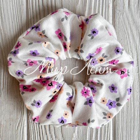 Скранч турецкий трикотаж, 12 см, белый с розово-лиловыми цветами, шт.