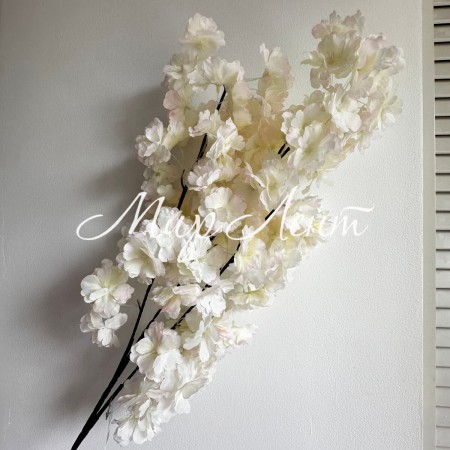 Сакура, 90 см, молочная, шт.