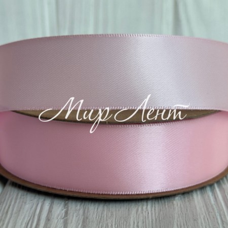 Двусторонняя атласная лента New (премиум), 2,5 см, перламутрово-розовая, рулон 23 м